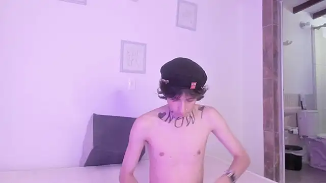 cirosky_elchicopolla webcam