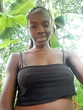 Black_juicy24 webcam