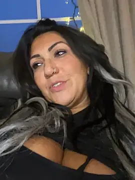 LittleMissEeve webcam