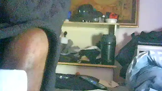 ON3YOULLN3VER_FIR3 webcam