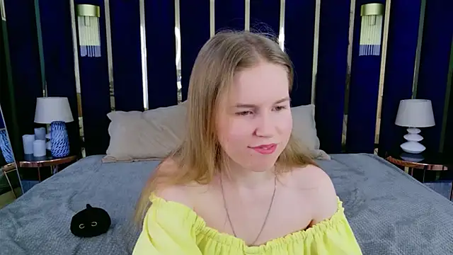 Alida_Brice webcam