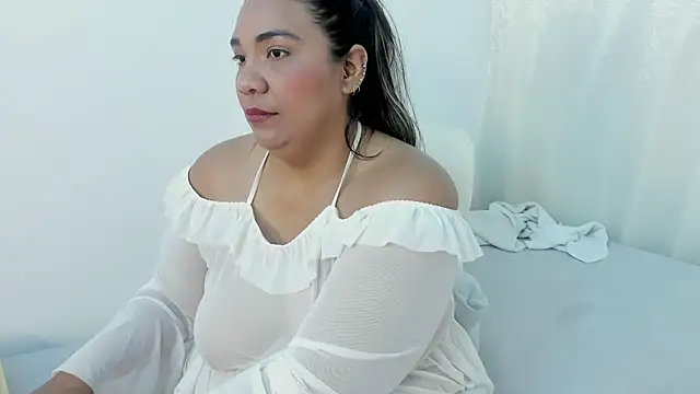 Cinnamon_Skin01 webcam