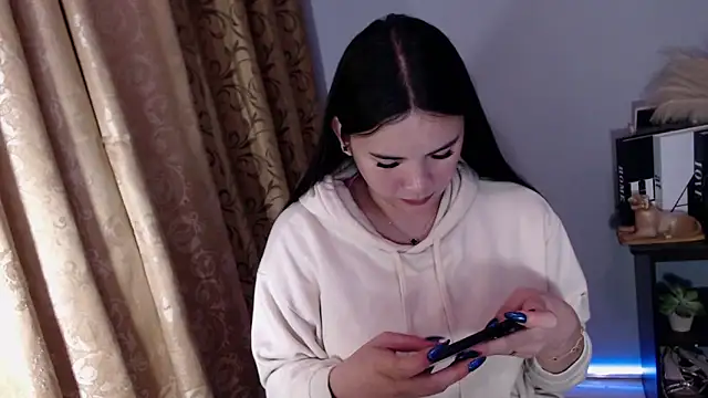 sacred_gracexx Live Webcam on Stripchat