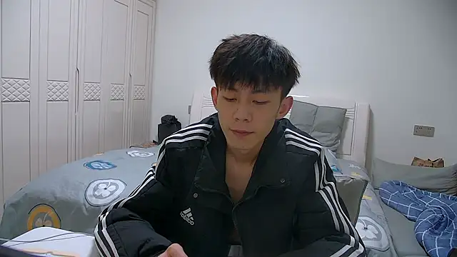 paofu-001 Live Webcam on Stripchat