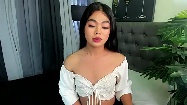 asianhugecockanna - AsianHugecockAnna's free webcam - UK Sex Cams