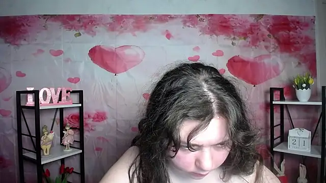 NeonilaLisova webcam