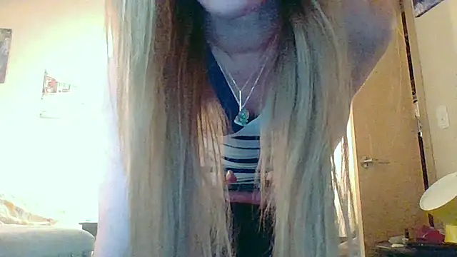 eatmeplease44 webcam