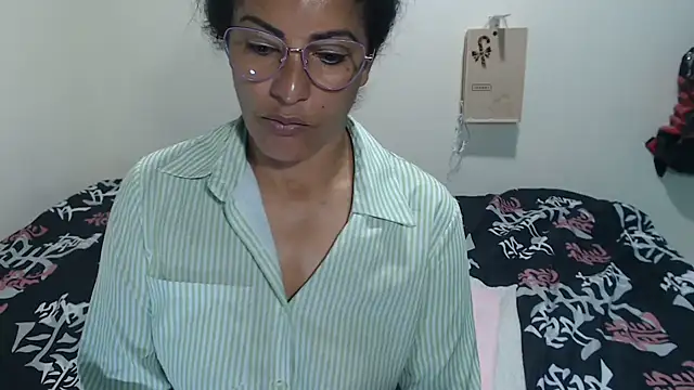 kateleyagrey webcam