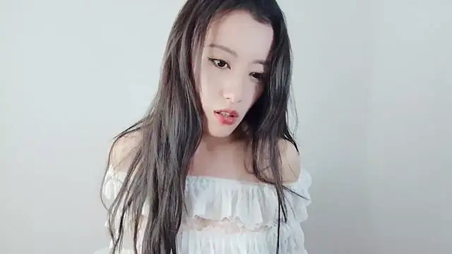 美女TXMIT在线直播