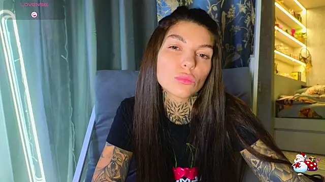 tattooedBabyy webcam