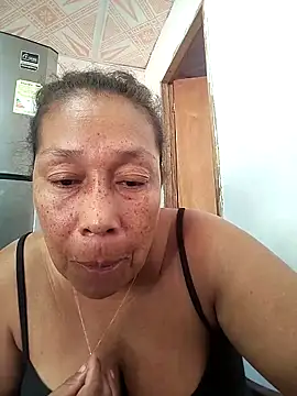 Ruby-Hot-Milf webcam