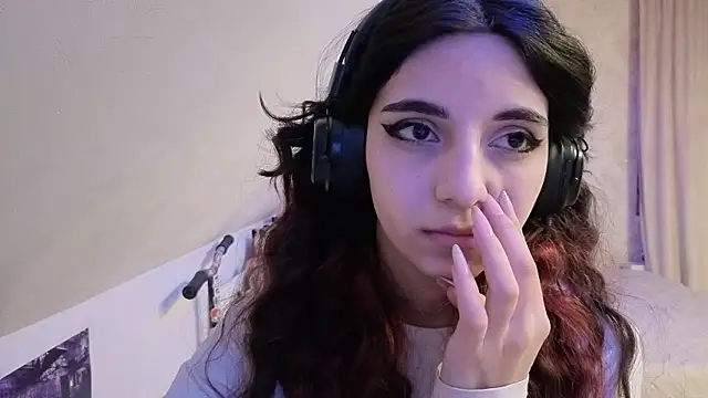 Blissmissataeses webcam