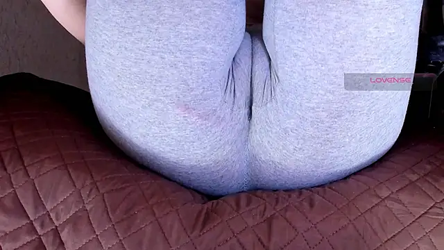 Cameltoe_squirt_inPants webcam