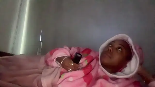 ChocolateCakeQueen webcam