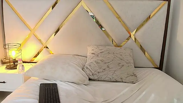 Real_virgin_Pussy webcam