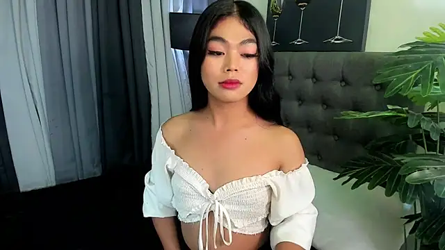 AsianHugecockAnna webcam
