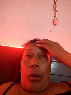 Ruby-Hot-Milf webcam