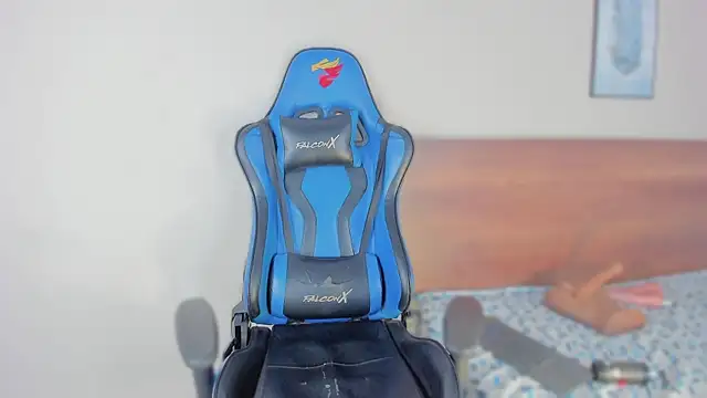 Niicol_Jenner webcam