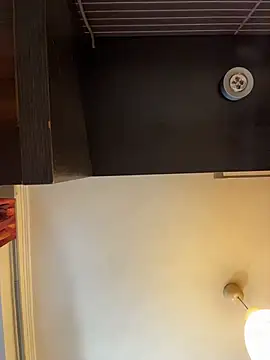 Hotmomcheckk_ webcam