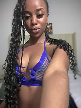 BhadBhad_Kitty webcam