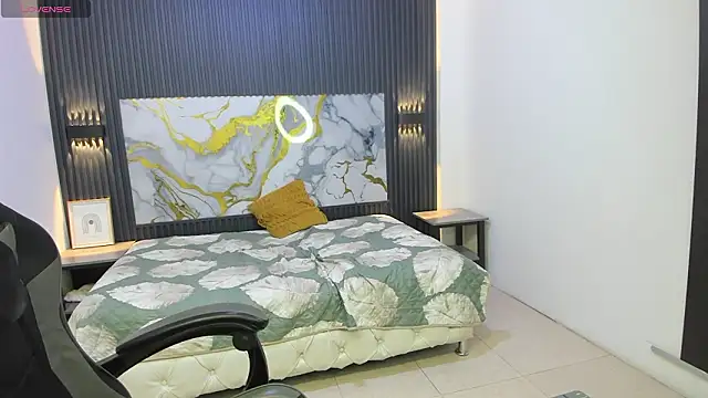 Dark_Desiree18 webcam