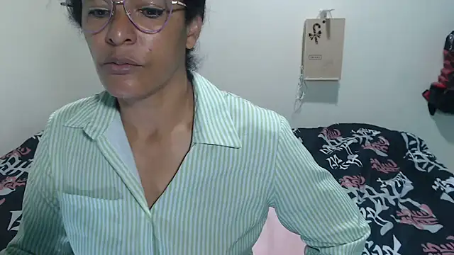 kateleyagrey webcam