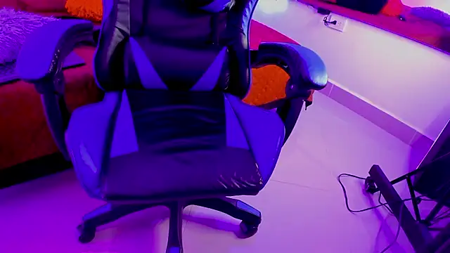 liamsubtle01 - Liamsubtle01's free webcam - UK Sex Cams