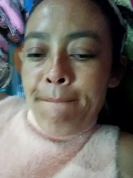 Webcam Model (sarayulith)  is live.Free join now!