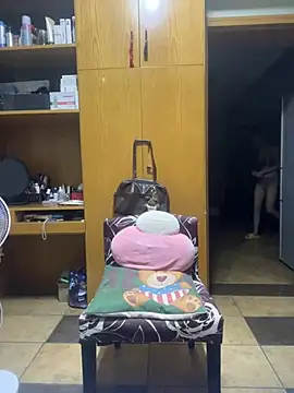 美女xiuchun100在线直播