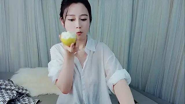 美女HCOCO在线直播