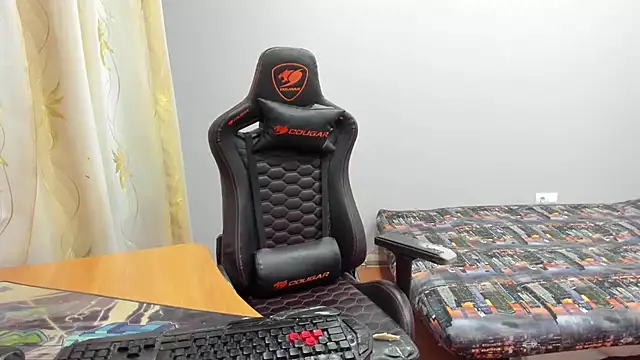 iliaskrislove webcam