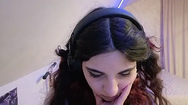 Blissmissataeses webcam