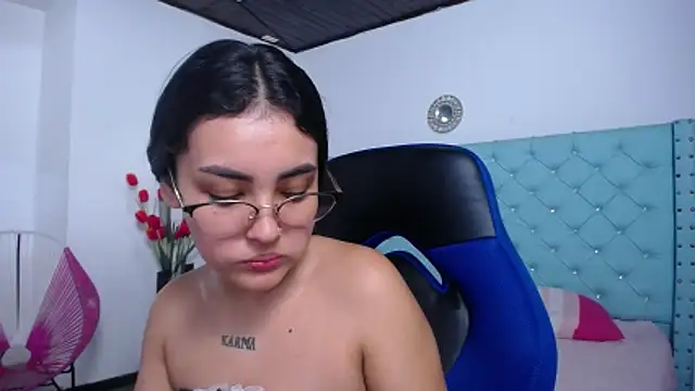 kathe-mills235 - Kathe-mills235's free webcam