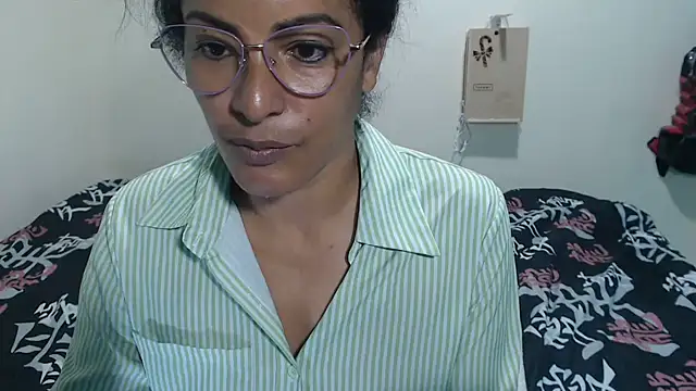 kateleyagrey webcam
