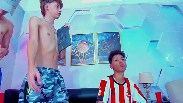 Spicy_guys webcam