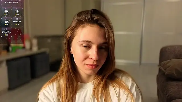 LovelyKatea webcam