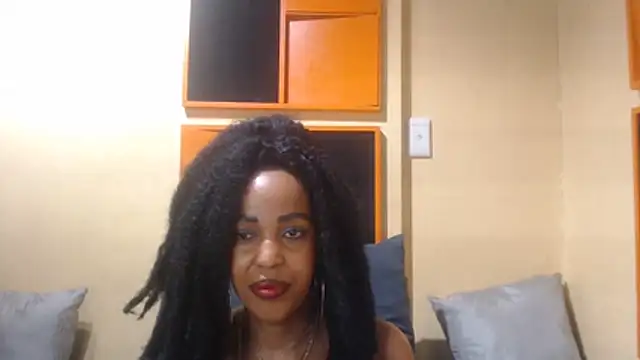 AssSeductress43 webcam