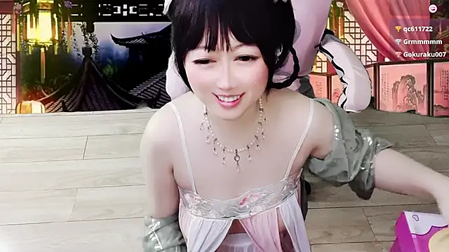 LuckyCute-Tutu webcam
