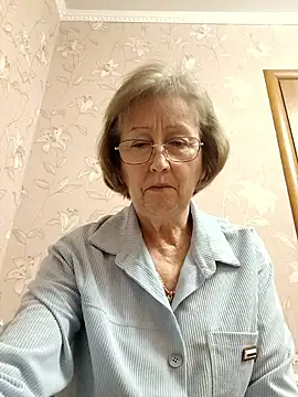 alikaswan5821 - AlikaSwan5821's free webcam - UK Sex Cams