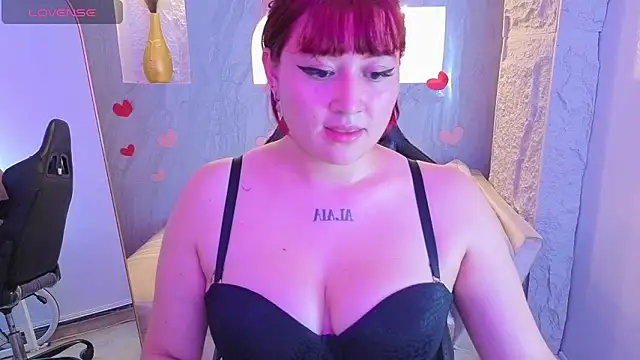 lizzy_b_ - Lizzy_b_'s free webcam - UK Sex Cams