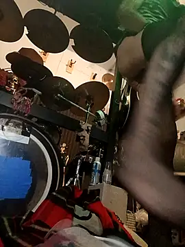 allucylu - AllucyLu's free webcam - UK Sex Cams