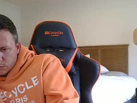 TroyDieselXXX webcam