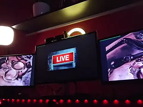 _MissJaneWarren_ webcam