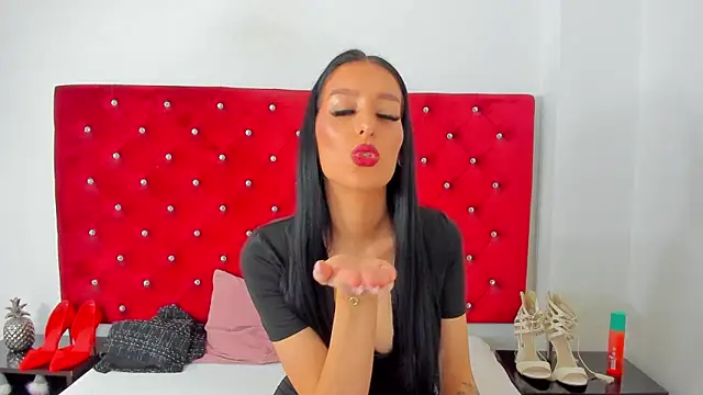 PleasureJasmine webcam