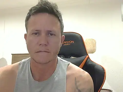 TroyDieselXXX webcam