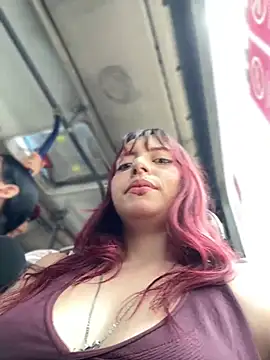 RojitasTeaseX_ webcam