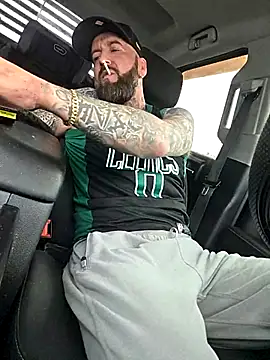 Beardedtattood webcam