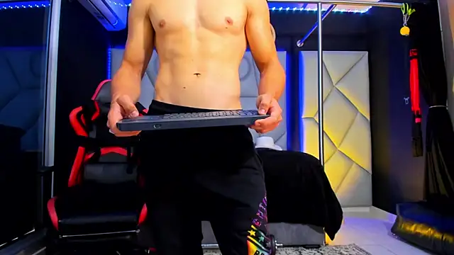 aydenmiller96 - Aydenmiller96's free webcam - UK Sex Cams