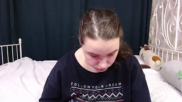 AmazingAllice webcam