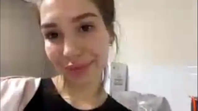 HypnoticEyeys webcam